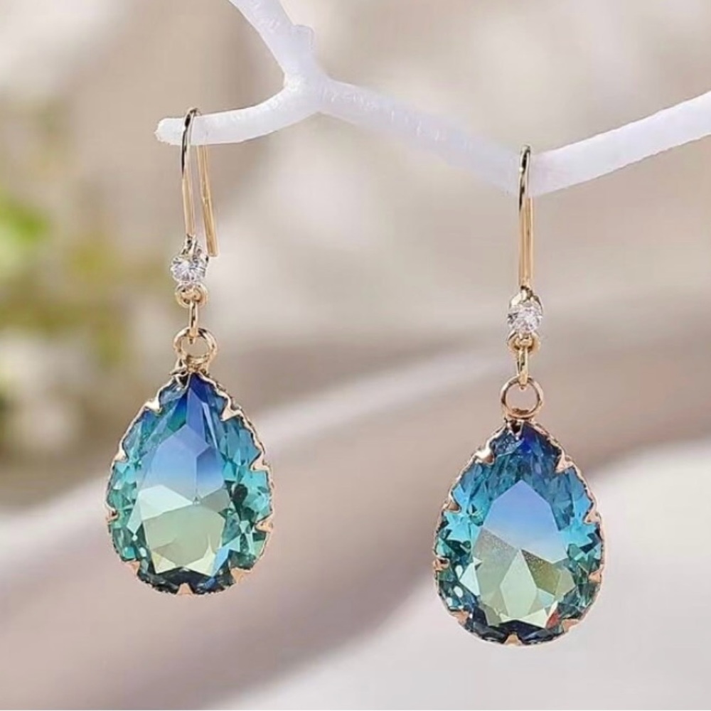 Blue Gradient Crystal Water Drop Dangle Earrings